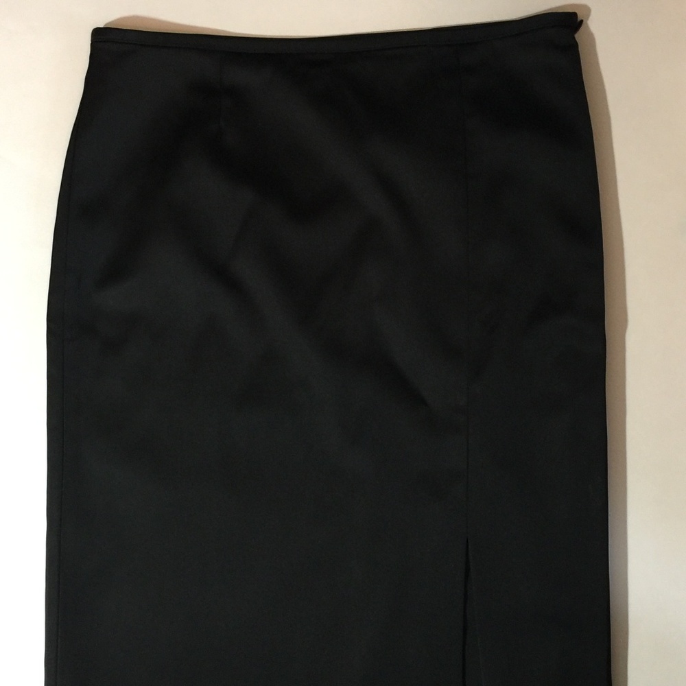 White House Black Market Black Skirt
